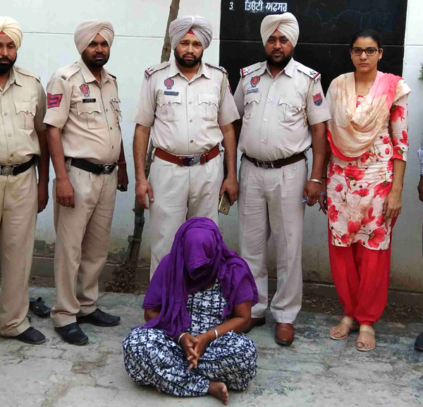 880 ਨਸ਼ੀਲੀਆਂ ਗੋਲੀਆਂ ਸਮੇਤ ਔਰਤ ਗ੍ਰਿਫਤਾਰ