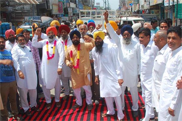 use of death of councilors in mayor in second day