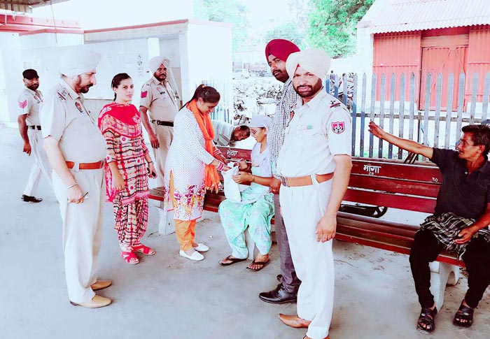 ਸ਼੍ਰੀ ਅਮਰਨਾਥ ਯਾਤਰਾ ਸਬੰਧੀ ਰੇਲਵੇ ਸਟੇਸ਼ਨ ''ਤੇ ਪੁਲਸ ਵੱਲੋਂ ਚੈਕਿੰਗ