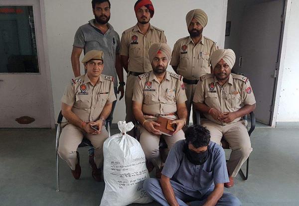 billa is going to take a dope in a sack  10 kg drug recovered