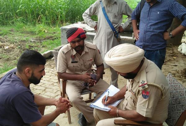 3 police stations targeted by the thieves