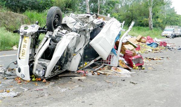 one die in road accidents