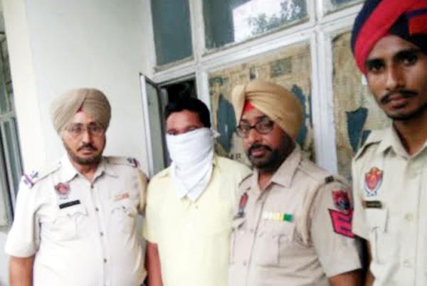 20 bottles caught with illegal alcohol