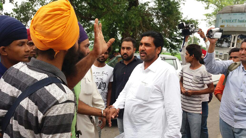 ''ਚਿਸ਼ਤੀ ਦਰਬਾਰ'' ਨੂੰ ਬੰਦ ਕਰਵਾਉਣ ਦੇ ਮਾਮਲੇ ''ਤੇ ਸਥਿਤੀ ਬਣੀ ਤਣਾਅਪੂਰਨ