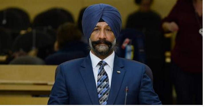 ਪੰਜਾਬੀਆਂ ਦੀ ਬੱਲੇ-ਬੱਲੇ! ਕੈਨੇਡਾ ਦੇ ਇਮੀਗ੍ਰੇਸ਼ਨ ਵਿਭਾਗ 'ਚ ਇਸ ਸਿੱਖ ਨੂੰ ਮਿਲਿਆ ਅਹਿਮ ਸਥਾਨ