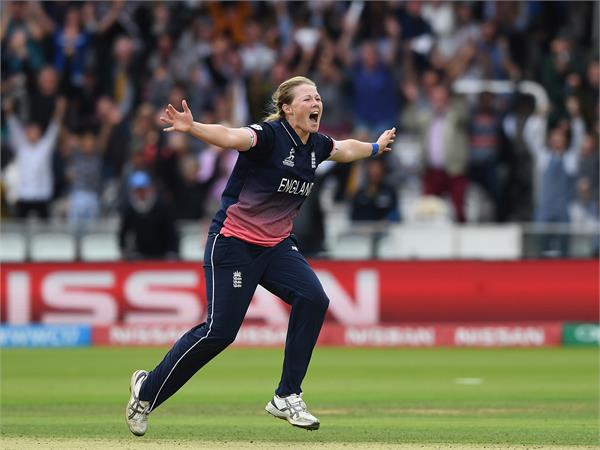 england cricketer anya shrubsole