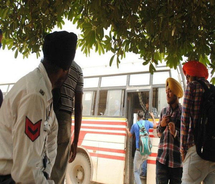 ਪ੍ਰਿੰਸੀਪਲ ਸੈਕਰੇਟਰੀ ਦੇ ਹੁਕਮਾਂ ਦੀਆਂ ਬੱਸਾਂ ਵਾਲਿਆਂ ਨੇ ਉਡਾਈਆਂ ਧੱਜੀਆਂ, ਰੋਡਵੇਜ਼ ਦੇ ਜੀ. ਐੱਮ. ''ਤੇ ਡਿੱਗੀ ਤਬਾਦਲੇ