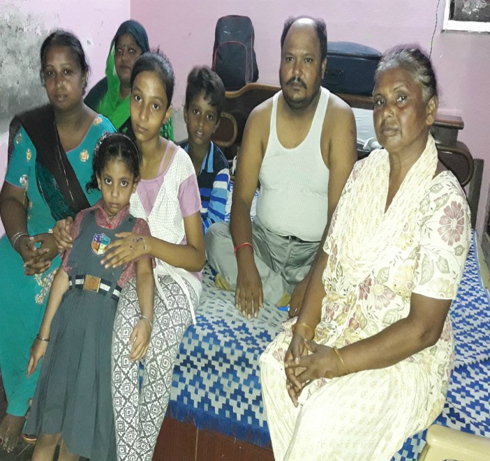 ਇਸ ਘਰ ''ਚ ਹੁੰਦੀਆਂ ਸਨ ਅਜੀਬੋ-ਗਰੀਬ ਘਟਨਾਵਾਂ, 20 ਦਿਨਾਂ ਬਾਅਦ ਮਿਲਿਆ ਪਰਿਵਾਰ ਨੂੰ ''ਭੂਤਾਂ'' ਤੋਂ ਛੁੱਟਕਾਰਾ (pics)