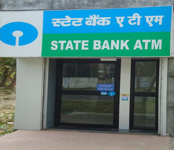 ਪਟਿਆਲਾ ''ਚ ਨਕਾਬਪੋਸ਼ ਚੋਰਾਂ ਨੇ ਕੀਤੀ ਏ. ਟੀ. ਐੱਮ. ਲੁੱਟਣ ਦੀ ਕੋਸ਼ਿਸ਼