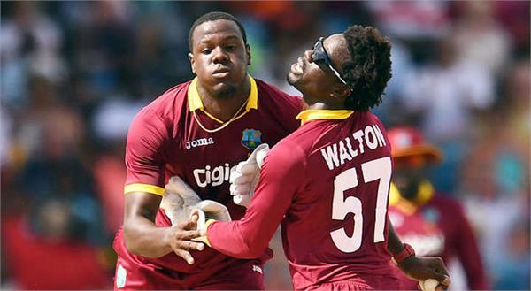 louis vanquished the winning team but the captain suffered losses