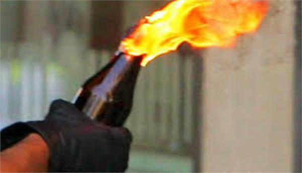 throw petrol bomb in police station in chennai