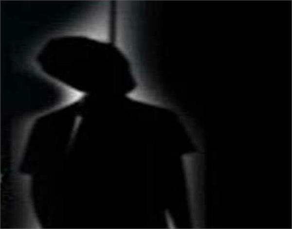 in 12 months  12th farmer embraced death   