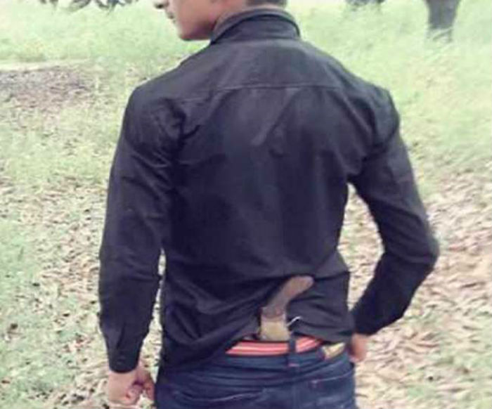 ਫੇਸਬੁੱਕ ''ਤੇ ਬੰਦੂਕ ਨਾਲ ਫੋਟੋ ਪਾਉਣੀ ਲੜਕੇ ਨੂੰ ਪਈ ਭਾਰੀ, ਗ੍ਰਿਫਤਾਰ