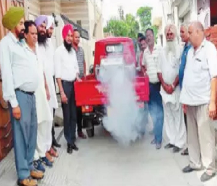 ਦਸੂਹਾ ਦੇ ਵਾਰਡਾਂ ''ਤੇ ਮੁਹੱਲਿਆਂ ''ਚ ਫੌਗਿੰਗ ਸ਼ੁਰੂ