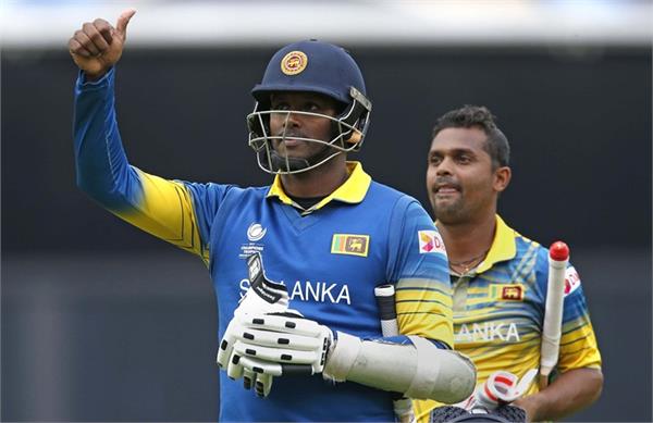 resigns from sri lankan captaincy team