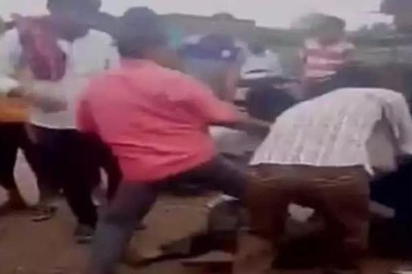 4 arrested in nagpur  beheaded by a youth in beef  s suspicion