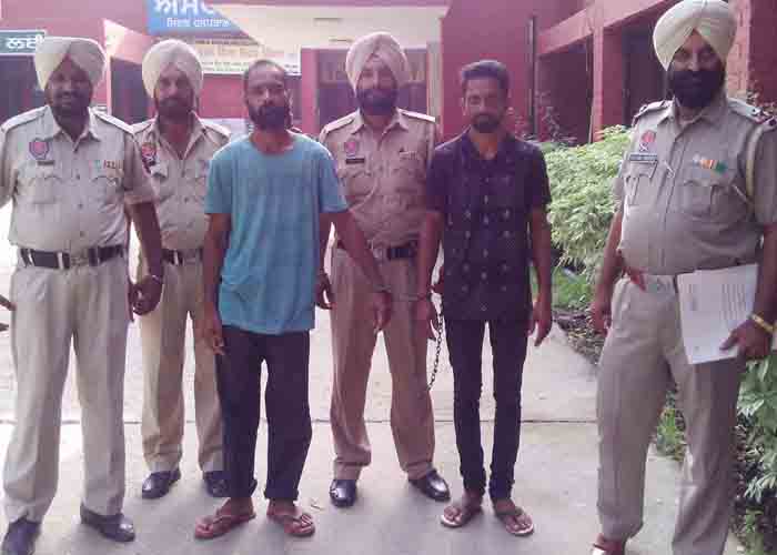 ਪਤੀ-ਪਤਨੀ ''ਤੇ ਹਮਲਾ ਕਰਨ ਵਾਲਿਆਂ ''ਚੋਂ 2 ਗ੍ਰਿਫ਼ਤਾਰ