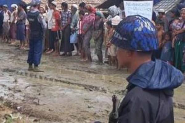 myanmar terrorists attack  11 policemen including 32 killed