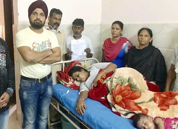ਭਾਜਪਾ ਆਗੂ ਤੋਂ ਤੰਗ ਦੋ ਬੱਚਿਆਂ ਦੀ ਮਾਂ ਨੇ ਨਿਗਲੀ ਜ਼ਹਿਰੀਲੀ ਦਵਾਈ