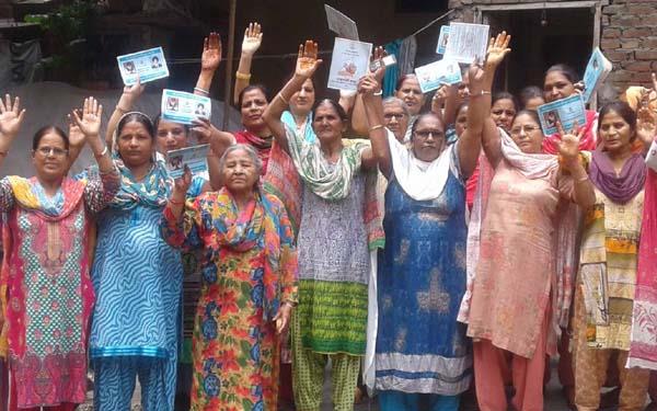 do not divide the oil  dharna at food supply office