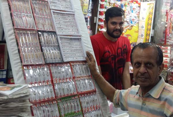 ਰੱਖੜੀ ਦੇ ਤਿਉਹਾਰ ਮੌਕੇ ਬਾਜ਼ਾਰਾਂ ''ਚ ਭਾਰੀ ਮੰਦੀ