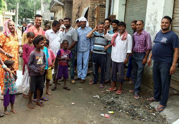 sloganeering by the people from dirt and road