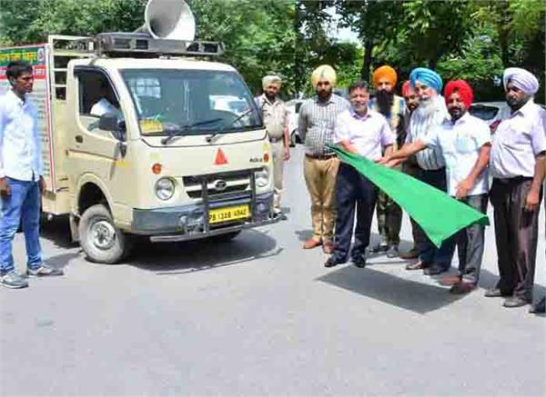 awareness vans leave to alert farmers