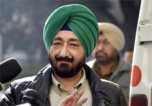 salvinder singh demands 75 percent salary pay