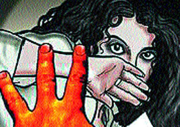 ਲੜਕੀ ਨਾਲ ਛੇੜਛਾੜ ਦੇ ਦੋਸ਼ ''ਚ ਮਾਮਲਾ ਦਰਜ