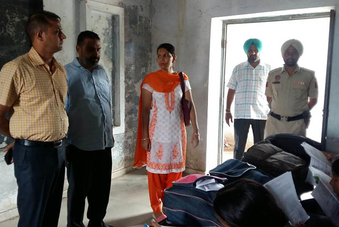 ਐੱਸ. ਡੀ. ਐੱਮ. ਨੇ ਕੀਤੀ ਅਚਨਚੇਤ ਚੈਕਿੰਗ