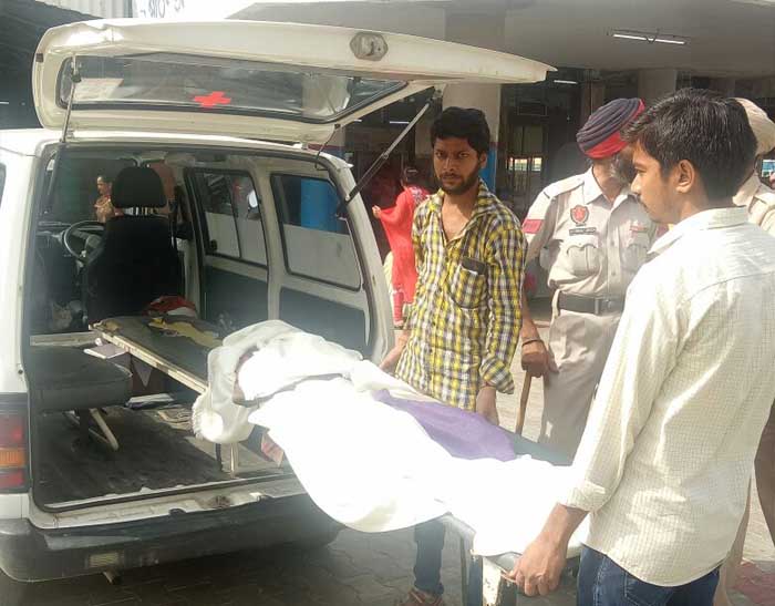 ਸ਼ੱਕੀ ਹਾਲਾਤ ''ਚ ਬੇਸਹਾਰਾ ਬਜ਼ੁਰਗ ਔਰਤ ਦੀ ਮੌਤ