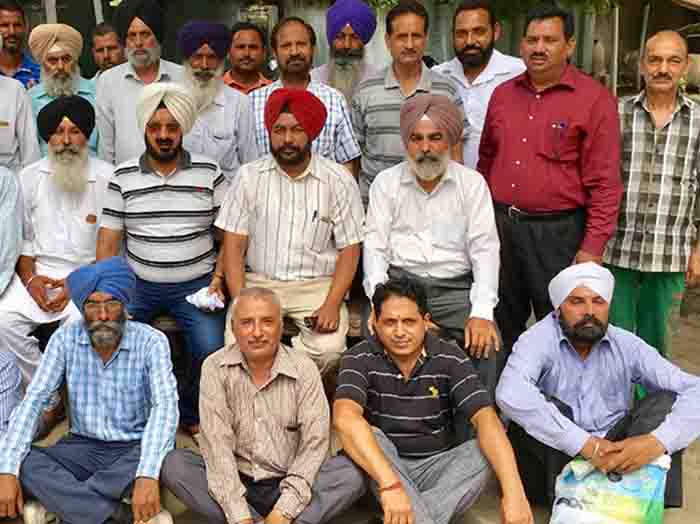 ਨੀਲੇ ਕਾਰਡਾਂ ਦੀ ਸ਼ਨਾਖਤ ਲਈ ਲਾਈਆਂ ਡਿਊਟੀਆਂ ''ਚ ਹੇਰਾਫੇਰੀ