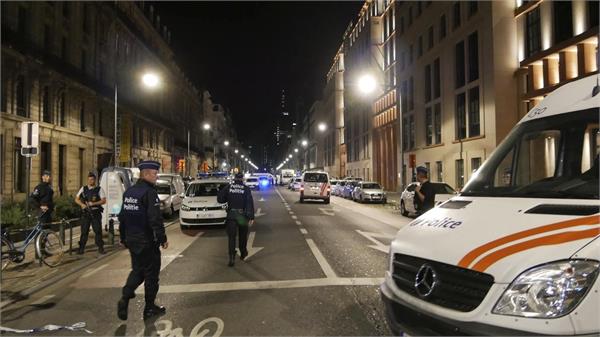 two soldiers assaulted with knife in brussels  police shot dead