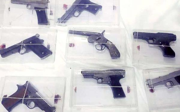 unregistered export of illegal weapons from gangsters