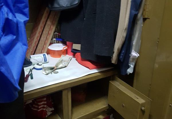 the key maker made the hand clean