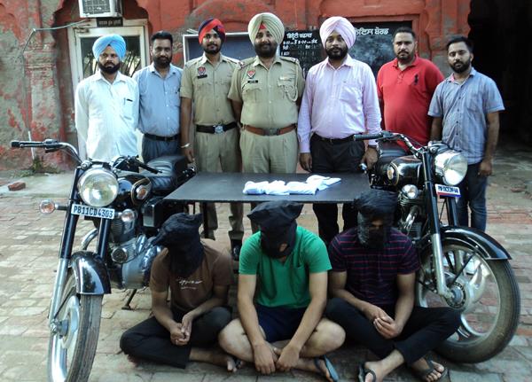 three members of the robbery gang were arrested at night