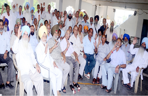 ਪਾਵਰਕਾਮ ਪੈਨਸ਼ਨਰਾਂ ਵੱਲੋਂ ਸਰਕਾਰ ਤੇ ਮੈਨੇਜਮੈਂਟ ਖਿਲਾਫ਼ ਰੋਸ ਪ੍ਰਦਰਸ਼ਨ