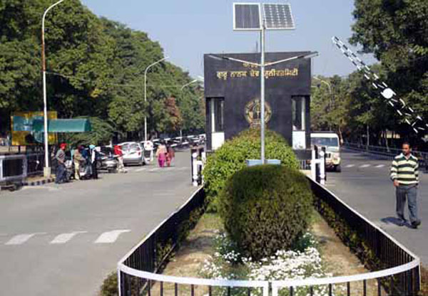 ਹੋਸਟਲ ਦੀਆਂ ਮੈੱਸਾਂ ''ਤੇ ਫਿਰ ਪੁਰਾਣੇ ਠੇਕੇਦਾਰਾਂ ਦਾ ਕਬਜ਼ਾ