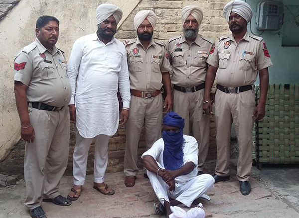 ਨਸ਼ੀਲੀਆਂ ਗੋਲੀਆਂ ਸਣੇ ਕਾਬੂ