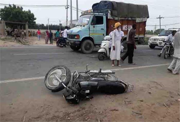 one killed  6 injured in road accidents