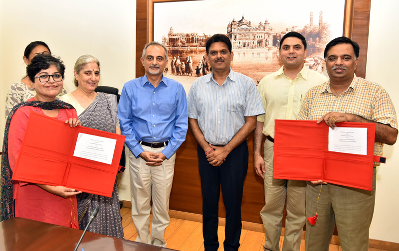 ਪੰਜਾਬ ਸਰਕਾਰ ਵਲੋਂ ਔਰਤਾਂ ਦੇ ਸਸ਼ਕਤੀਕਰਨ ਲਈ ''ਸੇਵਾ ਭਾਰਤ'' ਨਾਲ ਸਮਝੌਤਾ ਸਹੀਬੰਦ