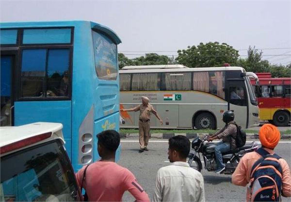 indo pak bus stops in sada e sarhad jam