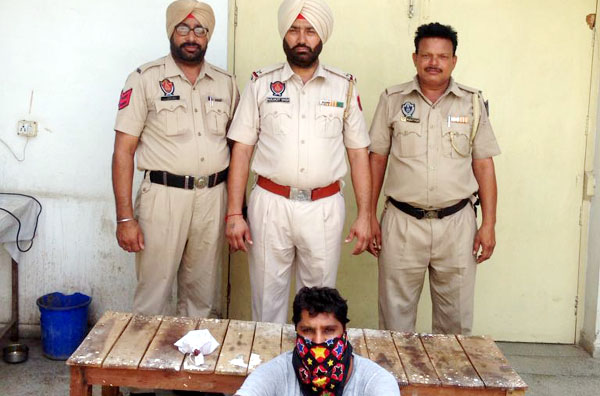 ਨਸ਼ੀਲੇ ਪਦਾਰਥ ਸਮੇਤ ਕਾਬੂ