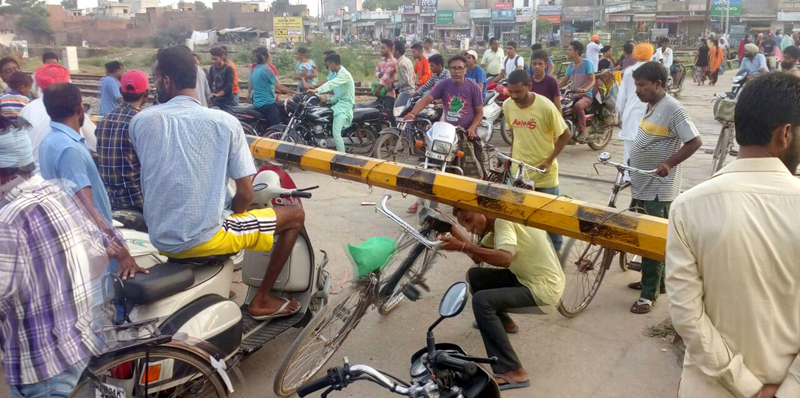 ਹਰੀ ਨੌਂ ਫਾਟਕ ਲੋਕਾਂ ਲਈ ਬਣਿਆ ਸਿਰਦਰਦੀ