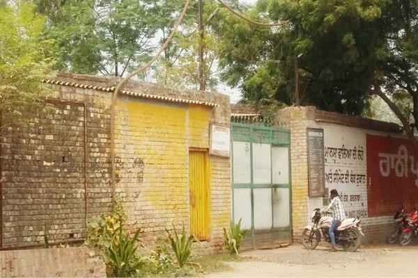 truck collided with two employees who were sleeping in the iron factory  death