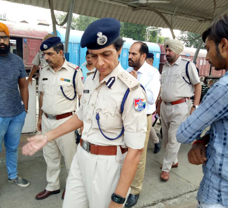 ਰਾਜਪੁਰਾ ਦੇ ਸਟੇਸ਼ਨ ''ਤੇ ਚਲਾਇਆ ਵਿਸ਼ੇਸ਼ ਚੈਕਿੰਗ ਅਭਿਆਨ