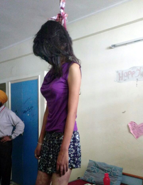 ਵਿਦਿਆਰਥਣ ਨੇ ਫਾਹਾ ਲਾ ਕੇ ਦਿੱਤੀ ਜਾਨ