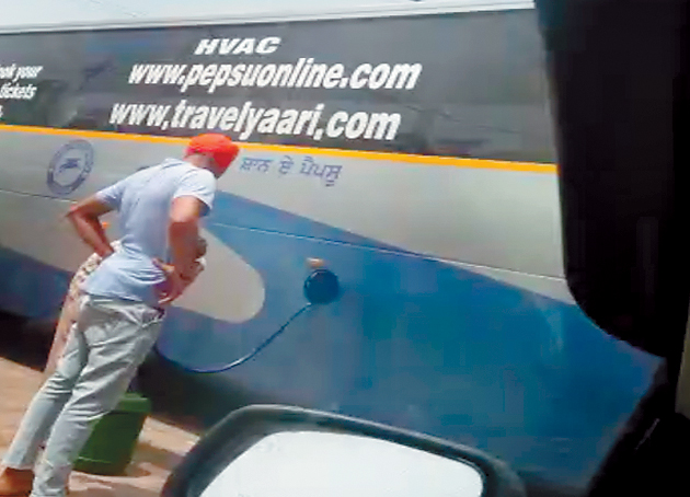 ਪੀ. ਆਰ. ਟੀ. ਸੀ. ਦੀ ਬੱਸ ''ਚੋਂ ਡੀਜ਼ਲ ਚੋਰੀ ਕਰਨ ਵਾਲੇ ਡਰਾਈਵਰ ਦੀ ਛੁੱਟੀ