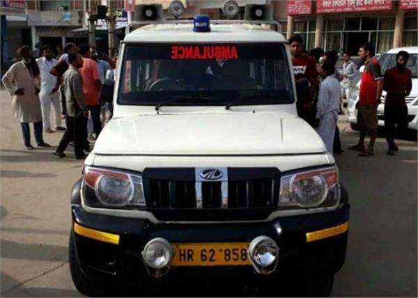 the bjp leader has stopped the ambulance the life of a patient