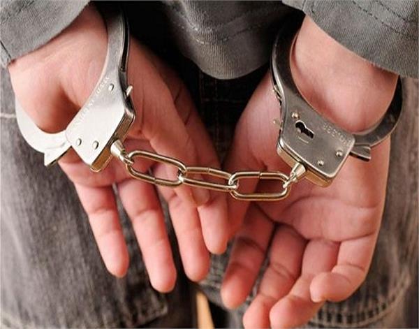 4 policemen including intelligence sub inspector arrested
